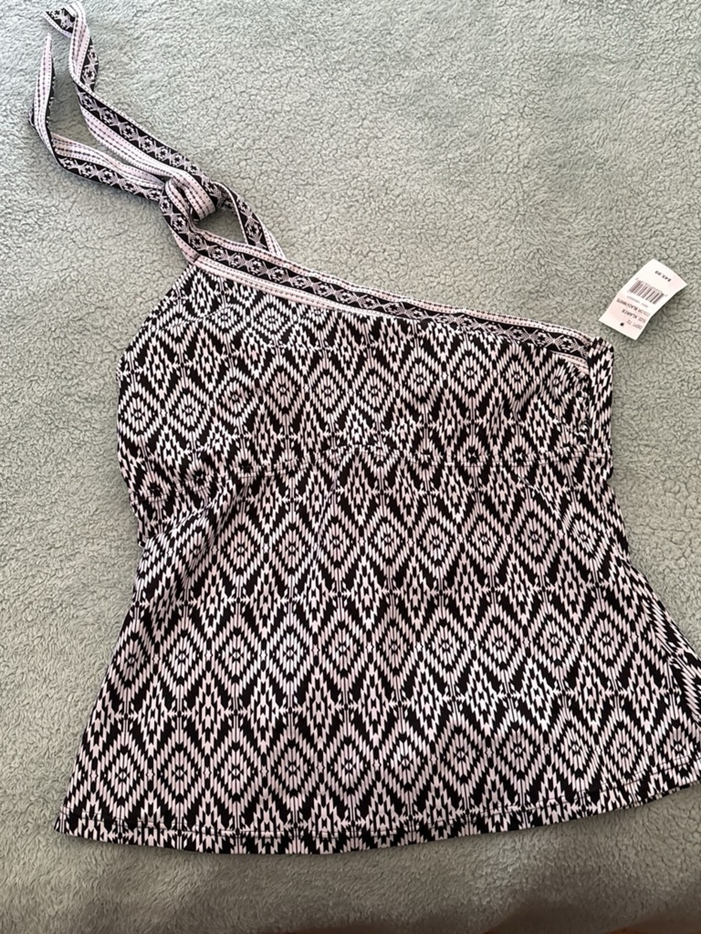 One-Shoulder Geometric Tankini Top - Black & White